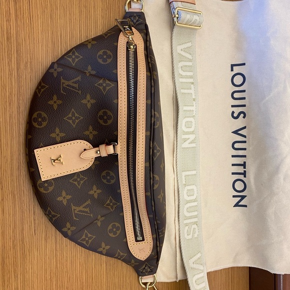 Louis Vuitton Monogram High Rise Bumbag - Picture 2 of 11